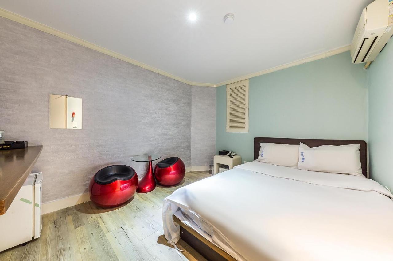 In Seoul Sinchon Goguma Hotel Экстерьер фото